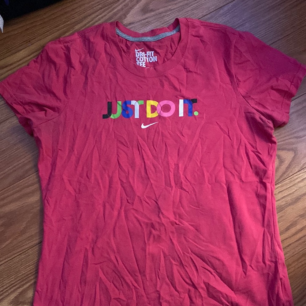 Pink Nike T-shirt